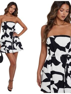 Abercrombie & Fitch Strapless Abstract Black and White Mini Dress